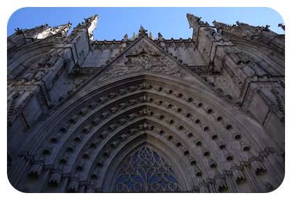 Sony RX0 II sample photograph of Barcelona Cathedral Sagrada Familia looking up above the main entrance